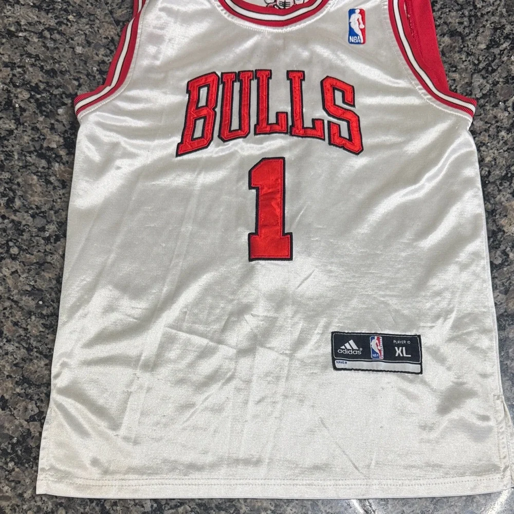 Adidas NBA Bulls Jersey Derrick Rose 1 - Red and White Jersey - Picture 4 of 10